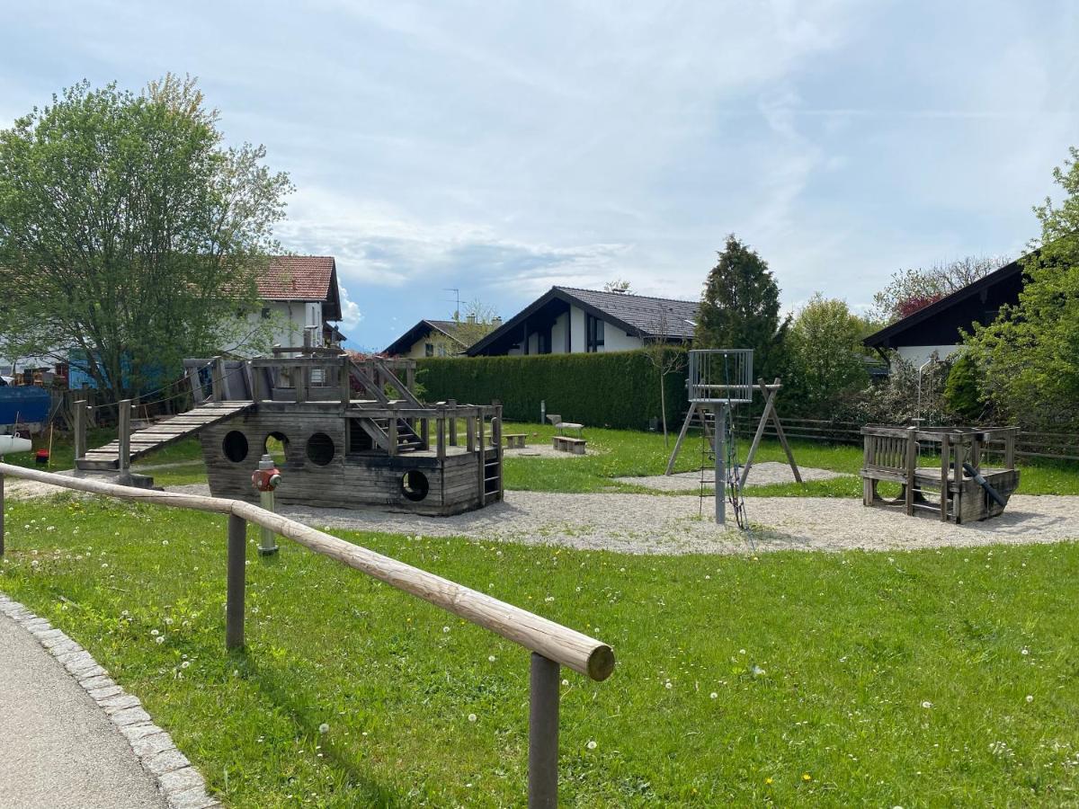 Neubau Gruener Wolpertinger Designwhg 106Qm Barrierefrei Apartman Breitbrunn am Chiemsee Kültér fotó